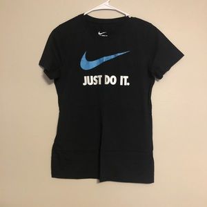 Nike T-shirt